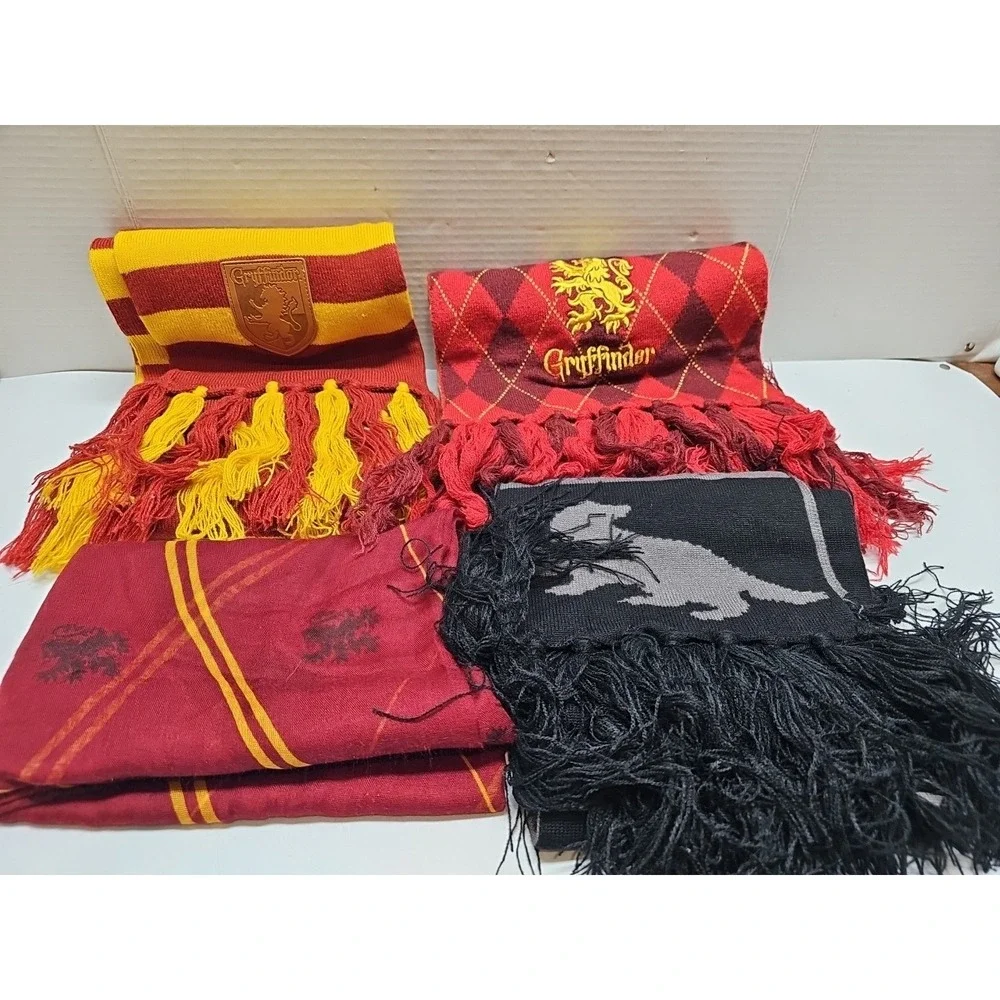 Huge‎ Lot Of Harry Potter Socks, Scarves, Hats, Ties, Headbands